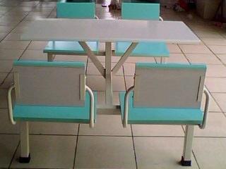 探尋家具質(zhì)感 長沙超翔防火板貼面餐桌高清鑒賞
